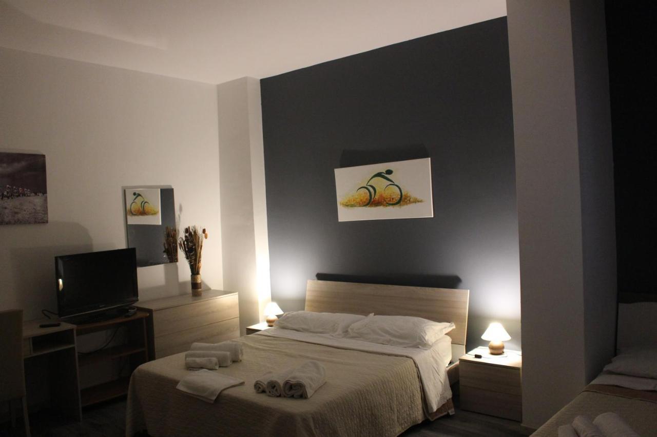 Triathlon B&B Lecce Ngoại thất bức ảnh